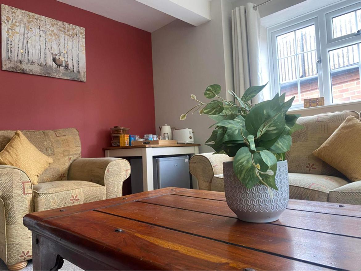 Crown & Anchor Bed & Breakfast Grantham Dış mekan fotoğraf