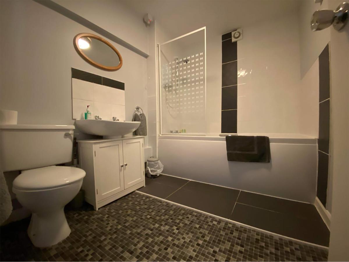 Crown & Anchor Bed & Breakfast Grantham Dış mekan fotoğraf