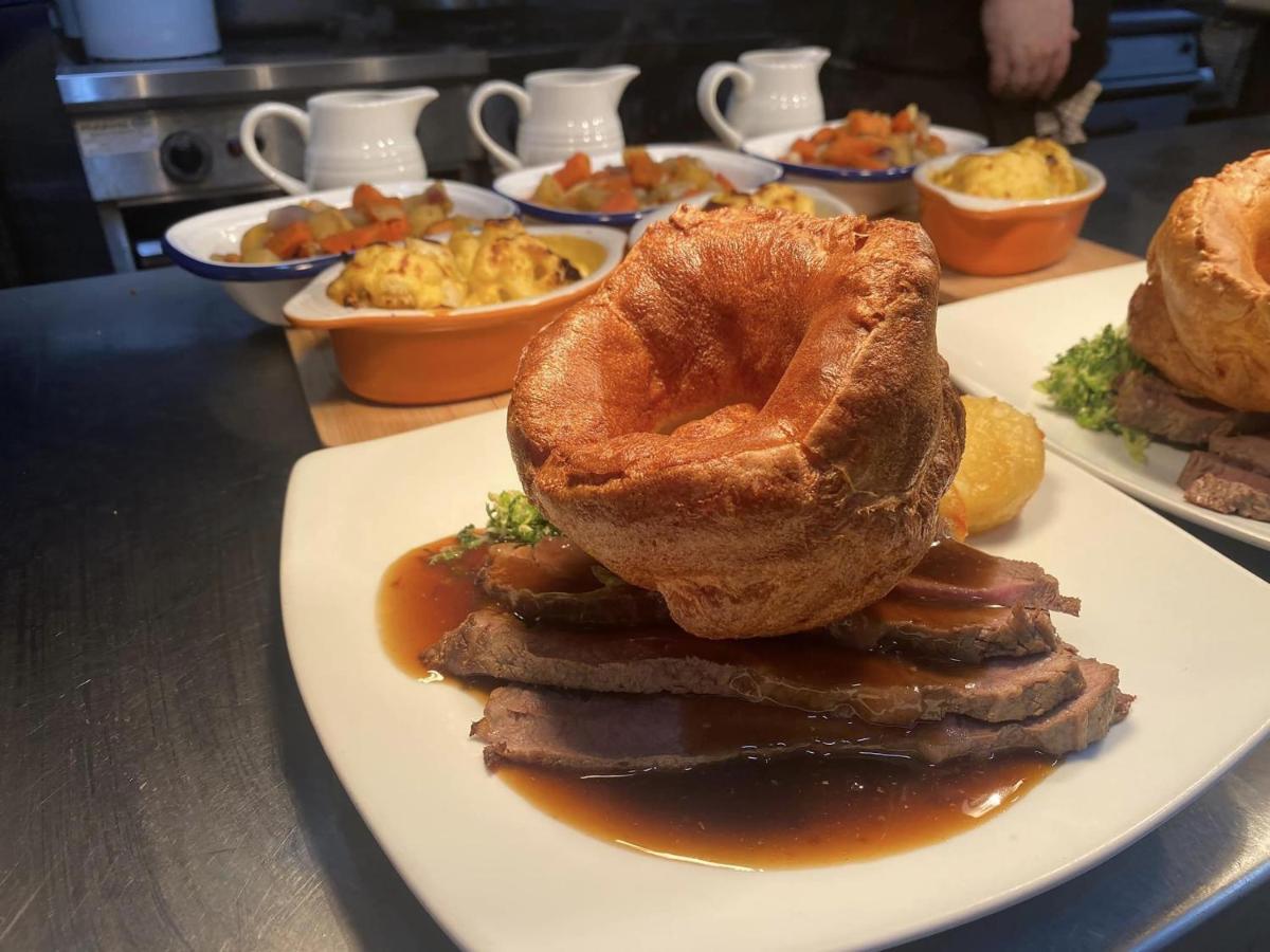 Crown & Anchor Bed & Breakfast Grantham Dış mekan fotoğraf